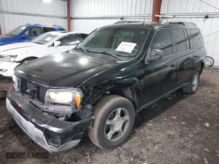 2005 Chevrolet TrailBlazer LS with VIN 1GNET16S856109443, listed as a IAAI auction lot 41453345 with 207,759 mi miles. Bid and sale history available at carsss.com. Image 6.