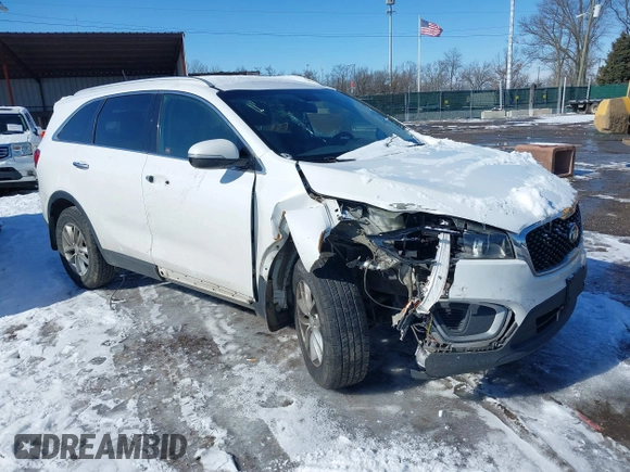 2017 Kia Sorento LX with VIN 5XYPG4A33HG268217, listed as a IAAI auction lot 41595753 with 1 mi miles. Bid and sale history available at carsss.com. Image 6.