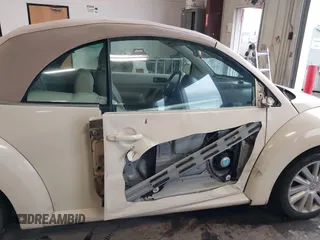 2009 Volkswagen Beetle S с VIN 3VWRG31Y89M409086, выставлен на аукционе IAAI как лот 41890714 с пробегом 100 034 миль миль и . История ставок и продаж доступна на DreamBid. Изображение 14.