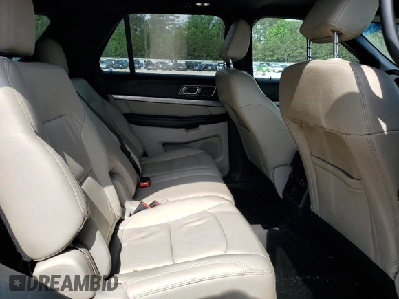 2018 Ford Explorer XLT с VIN 1FM5K8D88JGC74064, выставлен на аукционе Copart как лот 55125245 с пробегом 109 305 миль миль и На запчасти • Non repairable. История ставок и продаж доступна на DreamBid. Изображение 11.