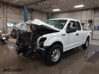 2018 Ford F-150 XL with VIN 1FTFX1E57JKF71054, listed as a IAAI auction lot 41564248 with 122,347 mi miles. Bid and sale history available at carsss.com. Image 19.