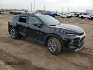 2024 Chevrolet Blazer LT z VIN 3GNKBCR47RS258104, wystawiony jako Copart lot #54824135 z przebiegiem 7 683 mil mil oraz Szkoda całkowita • Salvage title. Historia ofert i sprzedaży dostępna na DreamBid. Obrazek 4.