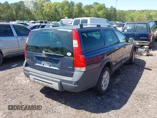 2007 Volvo XC70 with VIN YV4SZ592971264724, listed as a IAAI auction lot 42005126 with 217,280 mi miles. Bid and sale history available at carsss.com. Image 4.