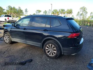 2020 Volkswagen Tiguan S z VIN 3VV1B7AX7LM133084, wystawiony jako IAAI lot #42597631 z przebiegiem 84 415 mil mil oraz . Historia ofert i sprzedaży dostępna na DreamBid. Obrazek 3.