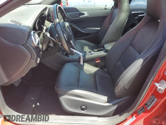2014 Mercedes-Benz CLA 250 with VIN WDDSJ4EB1EN093666, listed as a Copart auction lot 61816735 with 134,771 mi miles and Salvage title. Bid and sale history available at DreamBid. Image 7.
