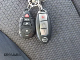 2009 Nissan Versa S z VIN 3N1BC13E29L404742, wystawiony jako IAAI lot #42394095 z przebiegiem 183 334 mil mil oraz . Historia ofert i sprzedaży dostępna na DreamBid. Obrazek 11.