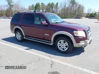2006 Ford Explorer Eddie Bauer with VIN 1FMEU74E56UB37084, listed as a IAAI auction lot 42093929 with 231,413 mi miles. Bid and sale history available at carsss.com. Image 1.