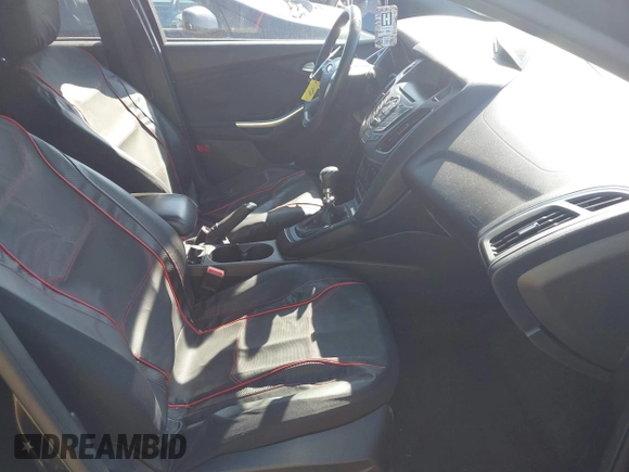 2014 Ford Focus ST with VIN 1FADP3L99EL191826, listed as a IAAI auction lot 41526553 with 131,131 mi miles and . Bid and sale history available at carsss.com. Image 5.