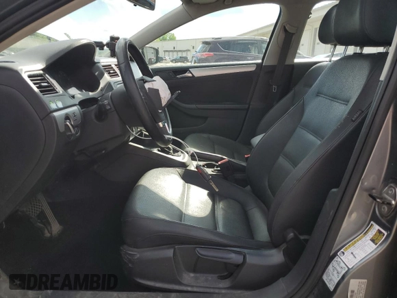 2011 Volkswagen Jetta TDI с VIN 3VWLL7AJ9BM129470, выставлен на аукционе Copart как лот 56124645 с пробегом 241 833 миль миль и Списание • Salvage title. История ставок и продаж доступна на DreamBid. Изображение 7.