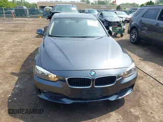 2014 BMW 3 Series 320i xDrive с VIN WBA3C3G53ENS70998, выставлен на аукционе IAAI как лот 42474316 с пробегом 91 411 миль миль и . История ставок и продаж доступна на DreamBid. Изображение 12.