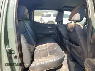2021 Toyota Tacoma 4WD SR5 with VIN 3TMDZ5BN2MM101766, listed as a Copart auction lot 50015205 with 29,176 mi miles and Salvage Title. Bid and sale history available at carsss.com. Image 10.