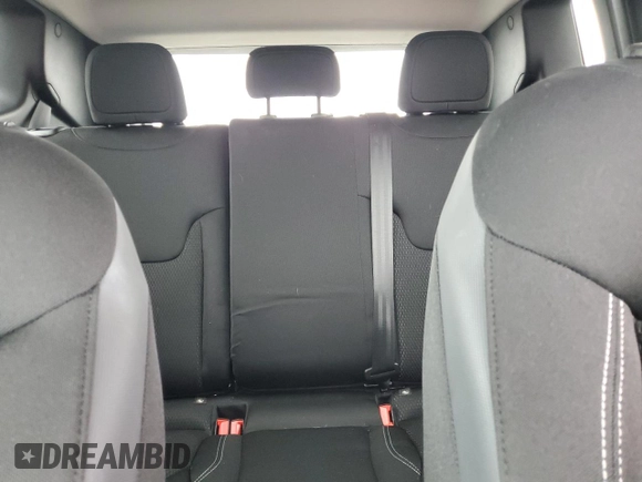 2023 Jeep Renegade Altitude with VIN ZACNJDE10PPP35395, listed as a Copart auction lot 47316405 with 9,815 mi miles and Salvage Title. Bid and sale history available at DreamBid. Image 10.