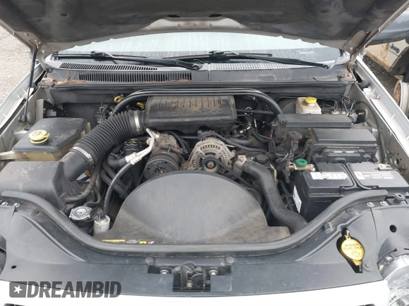 2005 Jeep Grand Cherokee Laredo z VIN 1J4GR48K05C506865, wystawiony jako IAAI lot #41539102 z przebiegiem 237 208 mil mil oraz . Historia ofert i sprzedaży dostępna na DreamBid. Obrazek 10.