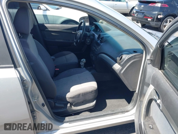 2009 Chevrolet Aveo 1LT with VIN KL1TD66E29B620770, listed as a IAAI auction lot 42061930 with 122,087 mi miles and . Bid and sale history available at DreamBid. Image 5.