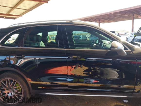 2016 Porsche Cayenne S E-Hybrid with VIN WP1AE2A24GLA17229, listed as a IAAI auction lot 41371847 with 81,674 mi miles and . Bid and sale history available at DreamBid. Image 12.