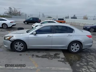 2009 Honda Accord LX-P z VIN JHMCP26469C005373, wystawiony jako IAAI lot #42327105 z przebiegiem 195 361 mil mil oraz . Historia ofert i sprzedaży dostępna na DreamBid. Obrazek 15.