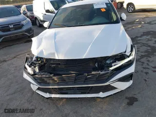 2024 Hyundai Elantra SEL with VIN KMHLM4DGXRU716972, listed as a IAAI auction lot 40711348 with 26,579 mi miles. Bid and sale history available at carsss.com. Image 6.