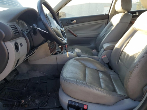 2003 Volkswagen Passat GLX with VIN WVWRH63B63P446844, listed as a Copart auction lot 86323794 with 157,023 mi miles and Clean Title. Bid and sale history available at carsss.com. Image 7.