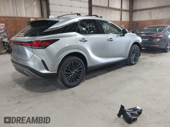 2024 Lexus RX 350 with VIN 2T2BAMCA2RC084662, listed as a IAAI auction lot 42026772 with 4,160 mi miles and . Bid and sale history available at DreamBid. Image 4.