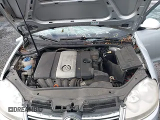2008 Volkswagen Jetta S z VIN 3VWJM71K18M026226, wystawiony jako IAAI lot #40944671 z przebiegiem 90 016 mil mil oraz . Historia ofert i sprzedaży dostępna na DreamBid. Obrazek 10.