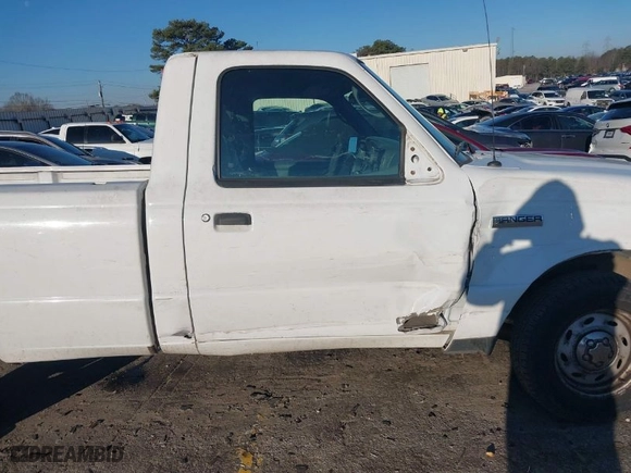 2006 Ford Ranger XL with VIN 1FTYR10D86PA80410, listed as a IAAI auction lot 41577897 with 130,386 mi miles. Bid and sale history available at carsss.com. Image 6.