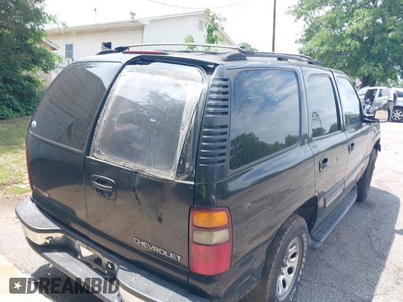 2001 Chevrolet Tahoe LS z VIN 1GNEC13T11J253789, wystawiony jako IAAI lot #42149420 z przebiegiem Nie podano mil oraz . Historia ofert i sprzedaży dostępna na DreamBid. Obrazek 4.