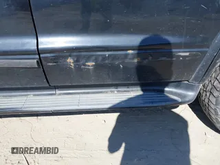 2001 Dodge Durango z VIN 1B4HS28Z11F588935, wystawiony jako IAAI lot #42045385 z przebiegiem 263 140 mil mil oraz . Historia ofert i sprzedaży dostępna na DreamBid. Obrazek 6.