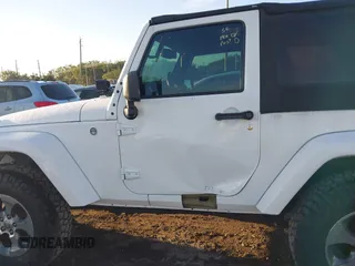 2018 Jeep Wrangler Sahara with VIN 1C4AJWBG2JL821132, listed as a IAAI auction lot 42523688 with 86,244 mi miles and . Bid and sale history available at DreamBid. Image 17.