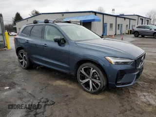 2023 Volvo XC60 Recharge Plug-In Hybrid Ultimate Dark Theme with VIN YV4H60DX0P1375509, listed as a Copart auction lot 46879715 with 0 mi miles and Salvage Title. Bid and sale history available at carsss.com. Image 4.