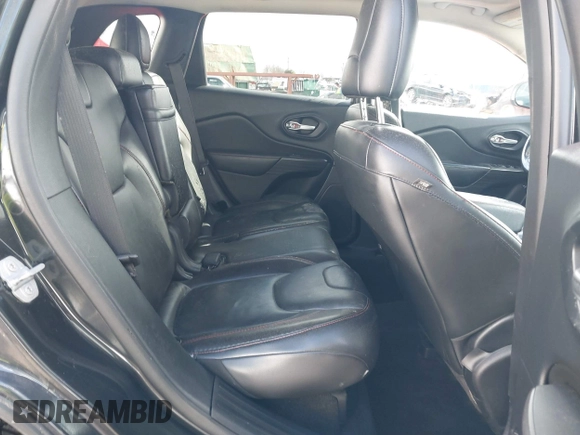 2015 Jeep Cherokee Trailhawk with VIN 1C4PJMBS7FW699392, listed as a IAAI auction lot 41797617 with 1 mi miles. Bid and sale history available at carsss.com. Image 8.