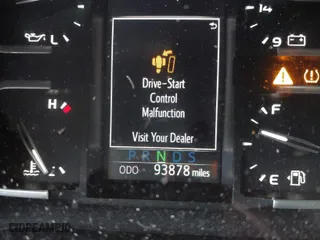 2018 Toyota Tundra 4WD SR5 with VIN 5TFDY5F14JX770184, listed as a IAAI auction lot 41303833 with 93,878 mi miles. Bid and sale history available at carsss.com. Image 15.