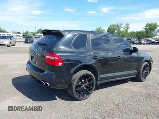 2009 Porsche Cayenne GTS z VIN WP1AD29P59LA62914, wystawiony jako IAAI lot #42307217 z przebiegiem 138 248 mil mil oraz . Historia ofert i sprzedaży dostępna na DreamBid. Obrazek 4.
