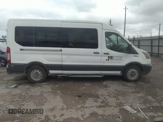2015 Ford Transit Passenger XL z VIN 1FBAX2CG3FKA97085, wystawiony jako IAAI lot #42210744 z przebiegiem 81 911 mil mil oraz . Historia ofert i sprzedaży dostępna na DreamBid. Obrazek 13.