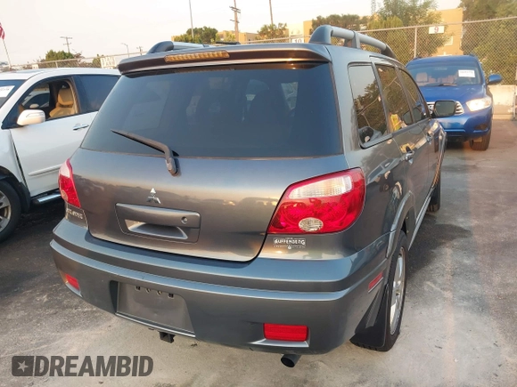 2005 Mitsubishi Outlander XLS with VIN JA4LX41F75U022428, listed as a IAAI auction lot 40293668 with 190,917 mi miles. Bid and sale history available at carsss.com. Image 16.