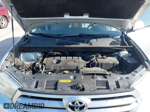 2013 Toyota Highlander with VIN 5TDZA3EHXDS031859, listed as a IAAI auction lot 41930139 with 140,920 mi miles and . Bid and sale history available at DreamBid. Image 10.