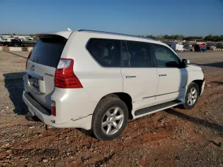 2011 Lexus GX 460 Premium with VIN JTJJM7FX2B5027421, listed as a Copart auction lot 52097425 with 210,362 mi miles and Salvage title. Bid and sale history available at DreamBid. Image 3.