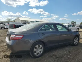 2008 Toyota Camry LE z VIN 4T4BE46K88R013921, wystawiony jako Copart lot #72229094 z przebiegiem 120 851 mil mil oraz Szkoda całkowita • Salvage title. Historia ofert i sprzedaży dostępna na DreamBid. Obrazek 3.