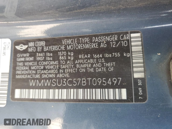 2011 MINI Hardtop z VIN WMWSU3C57BT095497, wystawiony jako Copart lot #55972645 z przebiegiem 132 947 mil mil oraz Szkody całkowita. Historia ofert i sprzedaży dostępna na DreamBid. Obrazek 12.