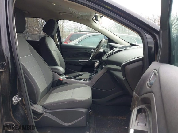 2014 Ford Escape SE with VIN 1FMCU9GX2EUC44219, listed as a IAAI auction lot 41851650 with 115,544 mi miles. Bid and sale history available at carsss.com. Image 5.