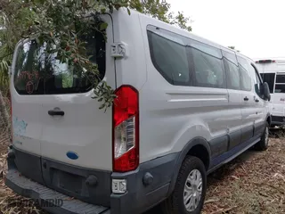 2016 Ford Transit Wagon XL with VIN 1FBZX2ZM8GKA44044, listed as a IAAI auction lot 40774606 with 57,176 mi miles. Bid and sale history available at carsss.com. Image 4.