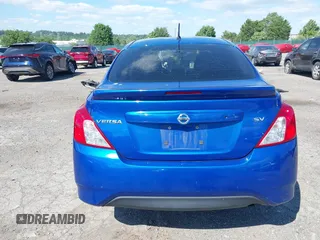 2017 Nissan Versa SV z VIN 3N1CN7AP1HL895731, wystawiony jako IAAI lot #42279393 z przebiegiem 94 040 mil mil oraz . Historia ofert i sprzedaży dostępna na DreamBid. Obrazek 16.