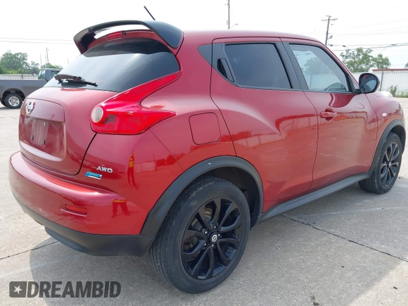 2013 Nissan Juke SL z VIN JN8AF5MV7DT229385, wystawiony jako IAAI lot #42404994 z przebiegiem 137 398 mil mil oraz . Historia ofert i sprzedaży dostępna na DreamBid. Obrazek 4.