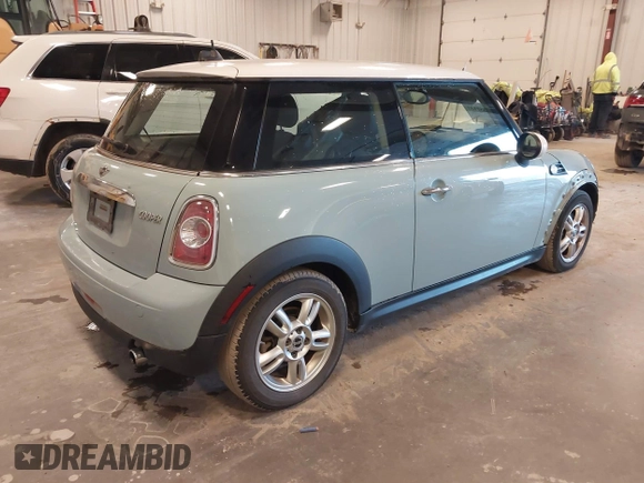 2013 MINI Cooper Hardtop with VIN WMWSU3C56DT373471, listed as a IAAI auction lot 41851137 with 52,825 mi miles. Bid and sale history available at carsss.com. Image 4.