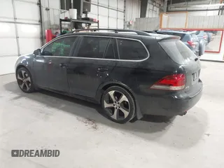 2014 Volkswagen Jetta TDI w/Sunroof z VIN 3VWPL7AJXEM602802, wystawiony jako IAAI lot #41357531 z przebiegiem 156 067 mil mil oraz . Historia ofert i sprzedaży dostępna na DreamBid. Obrazek 3.