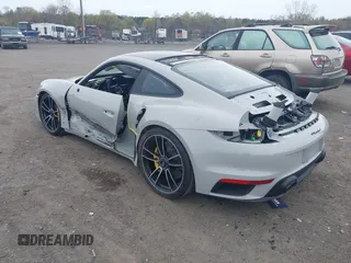 2025 Porsche 911 Turbo with VIN WP0AD2A99SS265136, listed as a IAAI auction lot 41924492 with 352 mi miles. Bid and sale history available at carsss.com. Image 3.
