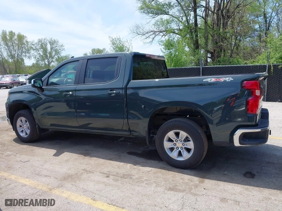 2025 Chevrolet Silverado 1500 LT with VIN 1GCUKDED2SZ161690, listed as a IAAI auction lot 42067327 with 9,920 mi miles. Bid and sale history available at carsss.com. Image 15.