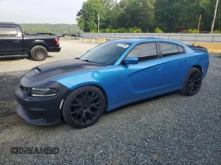 2015 Dodge Charger RT z VIN 2C3CDXCT8FH902663, wystawiony jako Copart lot #57475745 z przebiegiem 106 898 mil mil oraz Szkoda całkowita • Salvage title. Historia ofert i sprzedaży dostępna na DreamBid. Obrazek 1.