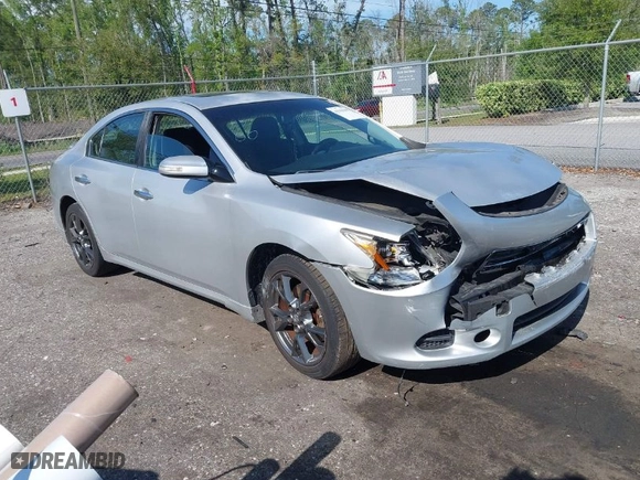 2012 Nissan Maxima 3.5 S with VIN 1N4AA5AP2CC821460, listed as a IAAI auction lot 41941608 with 137,378 mi miles. Bid and sale history available at carsss.com. Image 1.