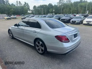 2017 Mercedes-Benz E 300 Luxury with VIN WDDZF4JB3HA096747, listed as a Copart auction lot 63851325 with 142,397 mi miles and Clean title. Bid and sale history available at DreamBid. Image 3.