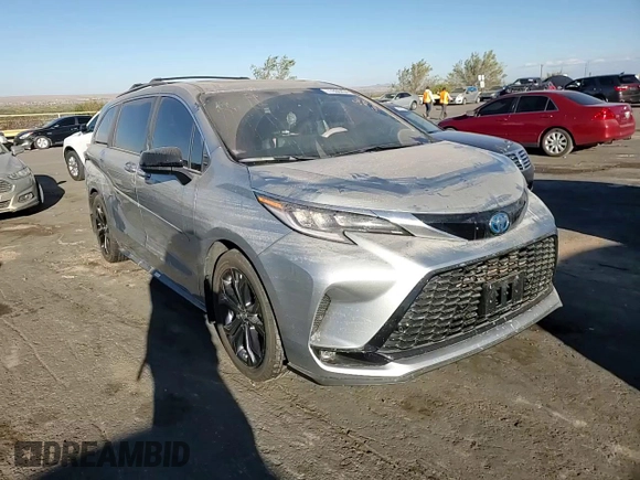 2024 Toyota Sienna XSE with VIN 5TDDRKEC3RS216263, listed as a Copart auction lot 77866434 with 0 mi miles and Salvage Title. Bid and sale history available at carsss.com. Image 12.